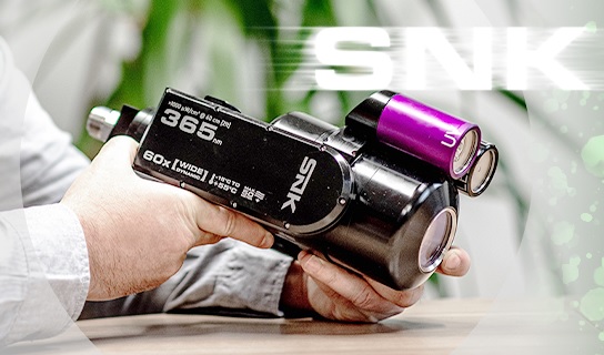 Vizaar SNK Ultra 365 in hand